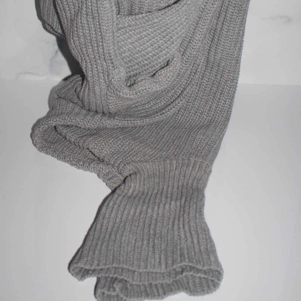 Lovers  + Friends Grey Turtleneck Sweater